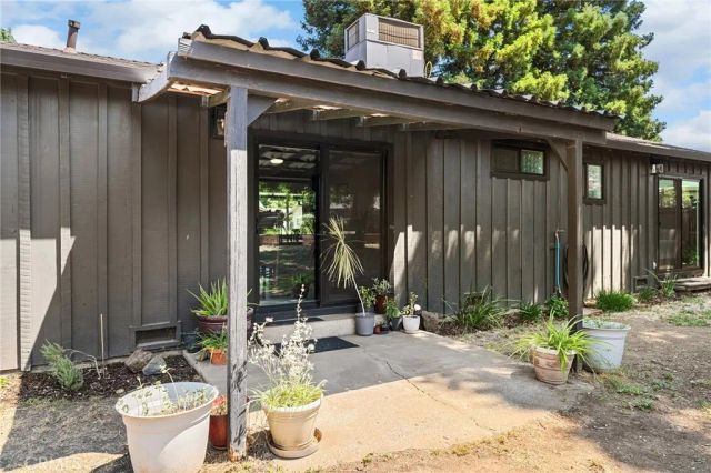 9 Montclair Drive, Chico, CA 95926