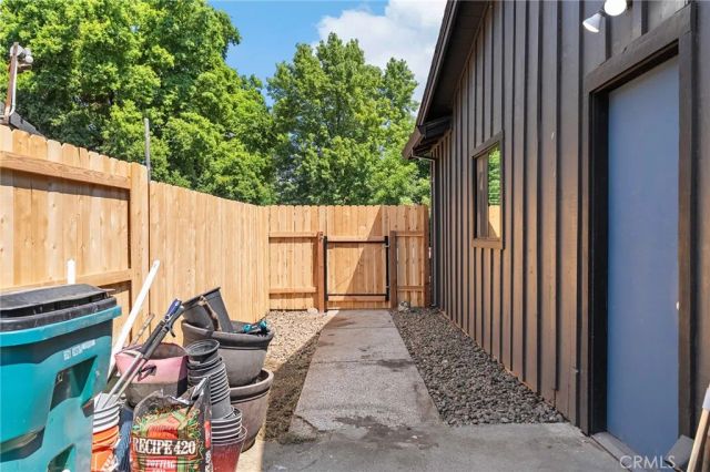 9 Montclair Drive, Chico, CA 95926