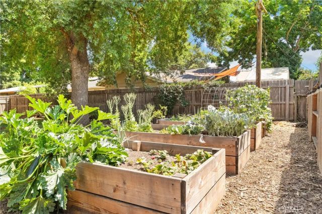 9 Montclair Drive, Chico, CA 95926