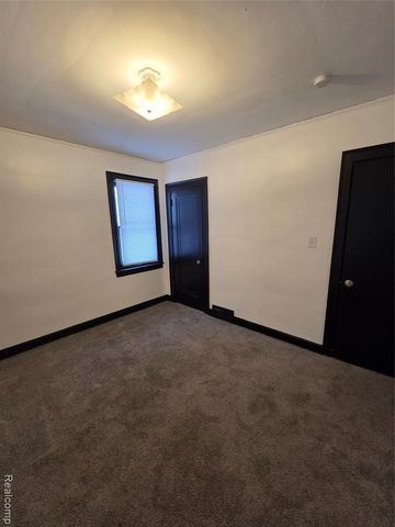 15736 Ohio Street, Detroit, MI 48238