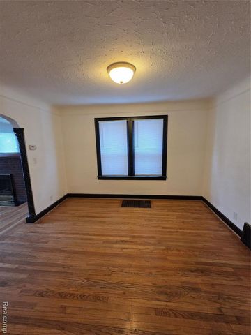 15736 Ohio Street, Detroit, MI 48238