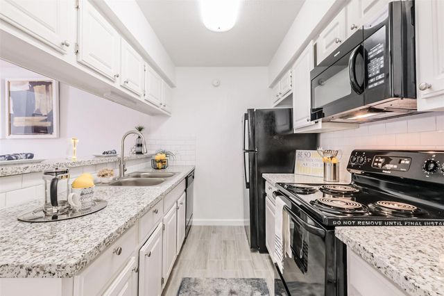 8162 Richmond Avenue 2309, Houston, TX 77063