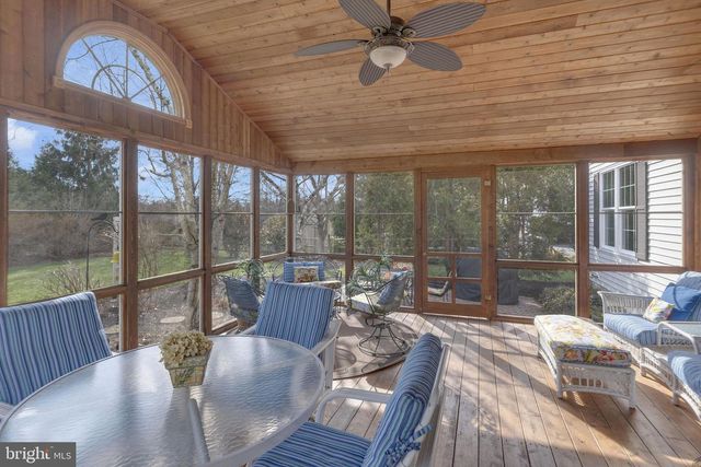 72 BITTERSWEET DR, Doylestown, PA 18901