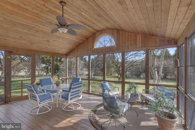 72 BITTERSWEET DR, Doylestown, PA 18901