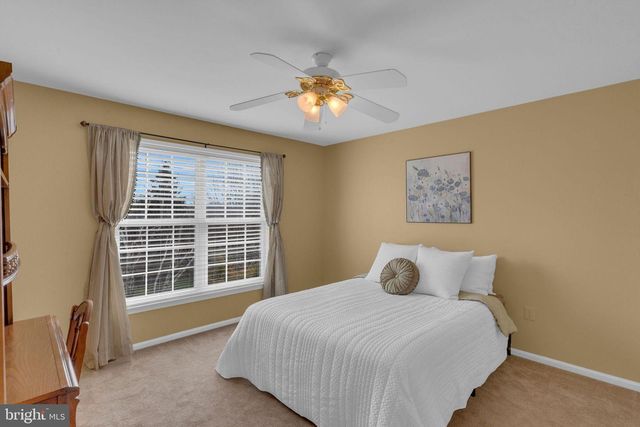 72 BITTERSWEET DR, Doylestown, PA 18901