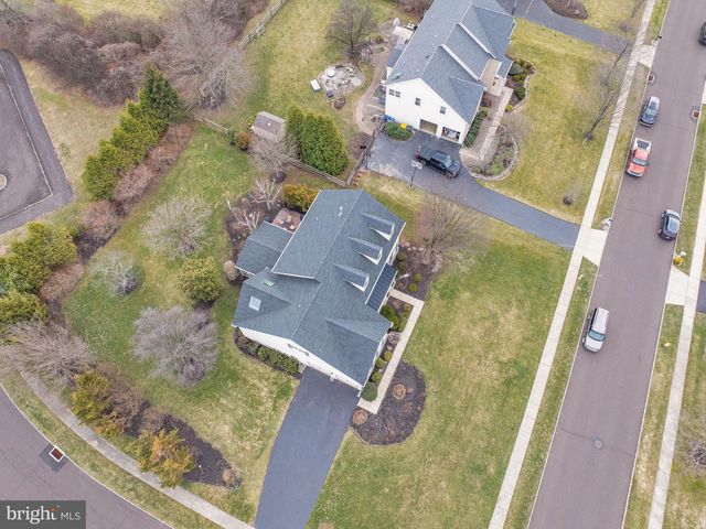 72 BITTERSWEET DR, Doylestown, PA 18901