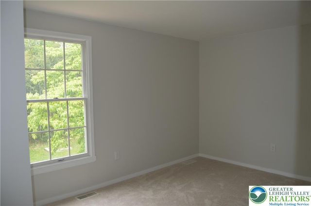 100 Rose Court, Glendon Boro, PA 18042
