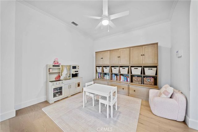 3775 Charlemagne Avenue, Long Beach, CA 90808