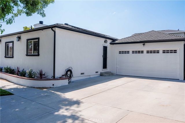 3775 Charlemagne Avenue, Long Beach, CA 90808