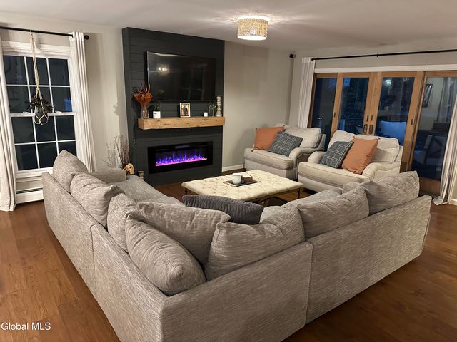 16 Speakman Street, Moreau, NY 12828