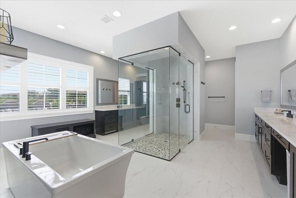 Image 66 of property listing at 10123 BUCKLOW HILL DRIVE, Orlando, FL 32832