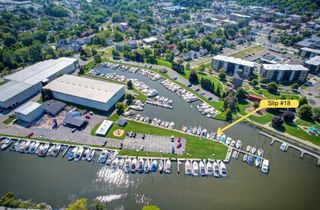 18 Wharfside 18, Grand Haven, MI 49417