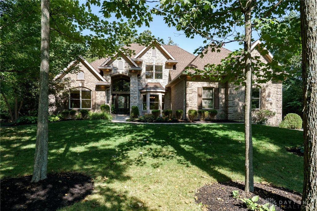 7876 Tall Trees Court, Springboro, OH 45066