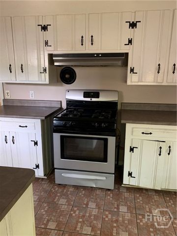 320 Kensington Drive, Savannah, GA 31405