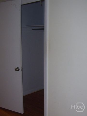 320 Kensington Drive, Savannah, GA 31405