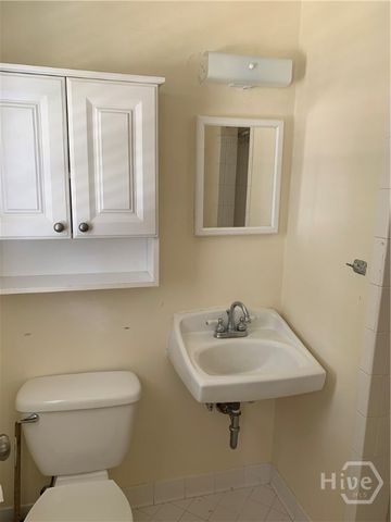 320 Kensington Drive, Savannah, GA 31405