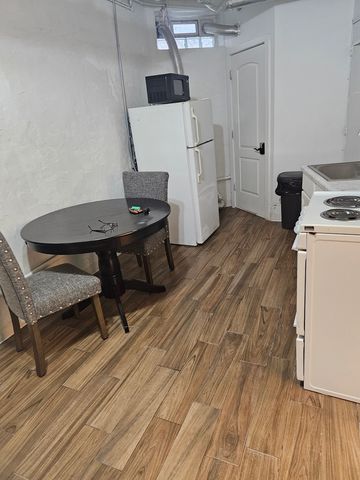 2611 W Peterson Avenue B2, Chicago, IL 60659