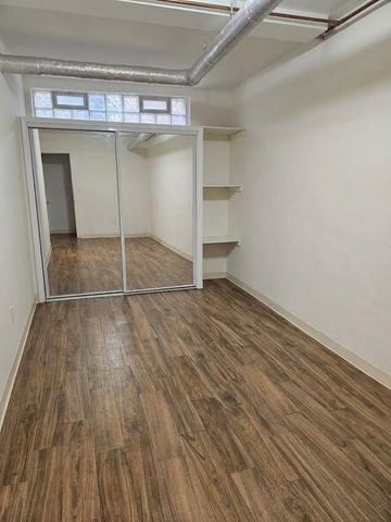 2611 W Peterson Avenue B2, Chicago, IL 60659