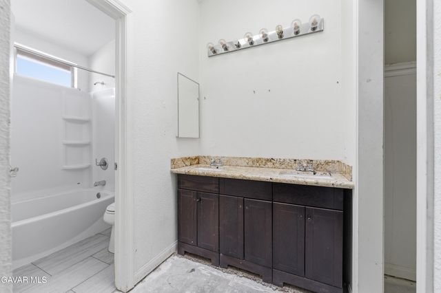 2629 E Kettering Street, Lancaster, CA 93535