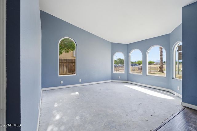 2629 E Kettering Street, Lancaster, CA 93535