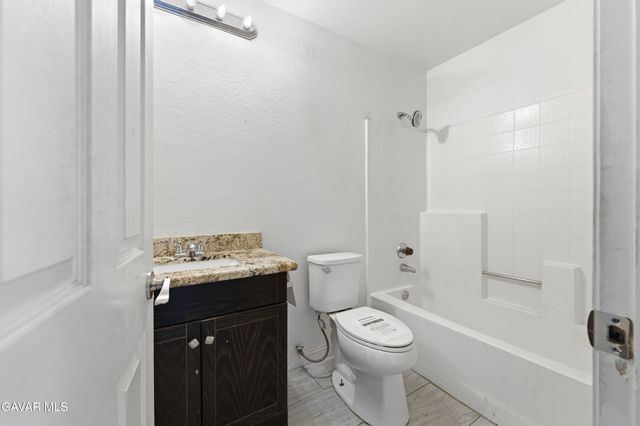 2629 E Kettering Street, Lancaster, CA 93535