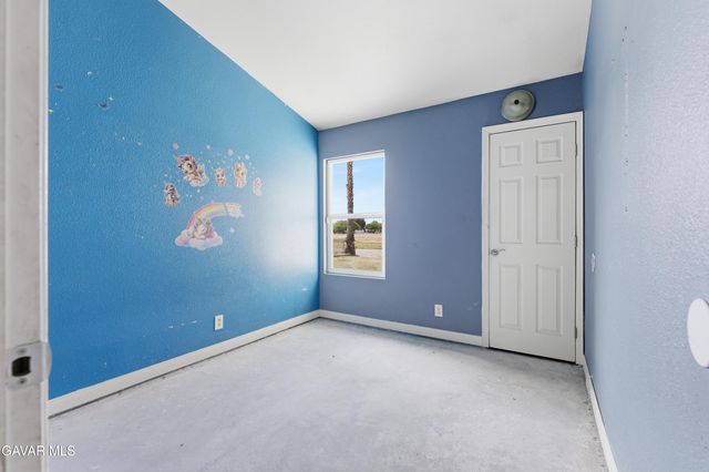 2629 E Kettering Street, Lancaster, CA 93535