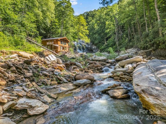 2716 Lower Flat Creek Road, Black Mountain, NC 28711