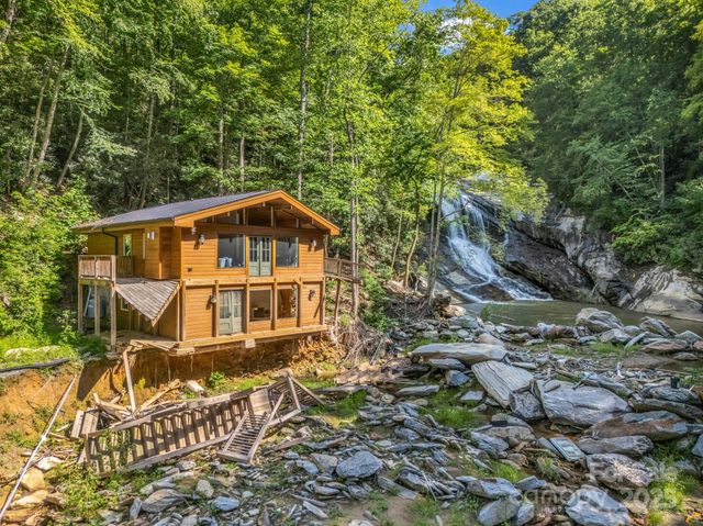2716 Lower Flat Creek Road, Black Mountain, NC 28711