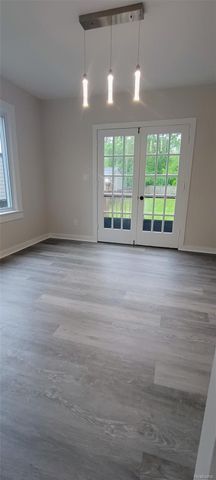 131 Mark Avenue, Pontiac, MI 48341