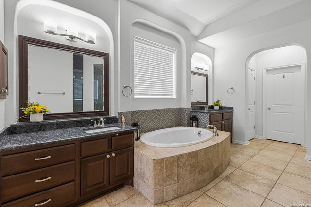 3635 Pinnacle, San Antonio, TX 78261