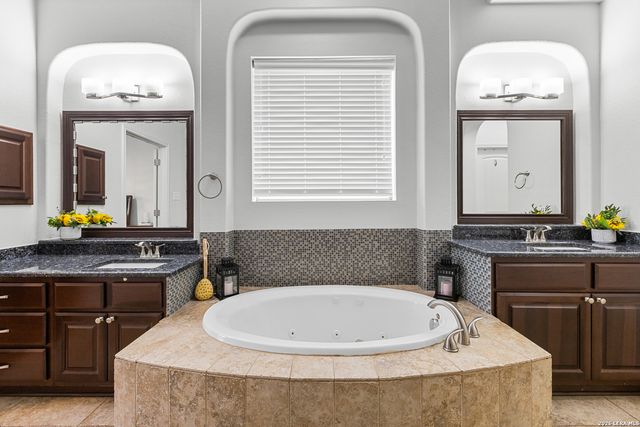 3635 Pinnacle, San Antonio, TX 78261