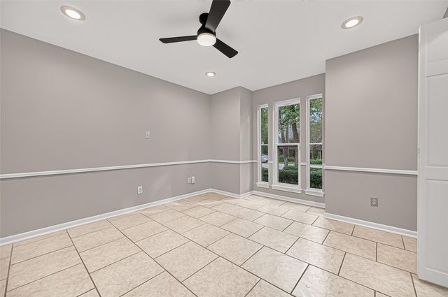 16 Mayfair Grove Court, The Woodlands, TX 77381