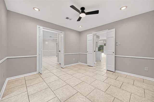16 Mayfair Grove Court, The Woodlands, TX 77381