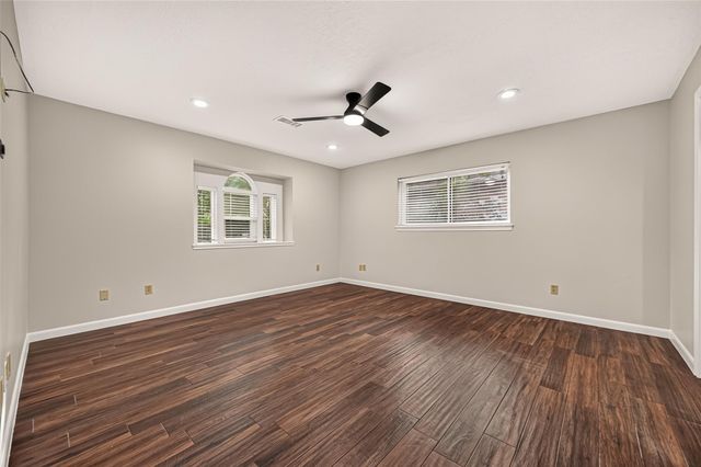 16 Mayfair Grove Court, The Woodlands, TX 77381