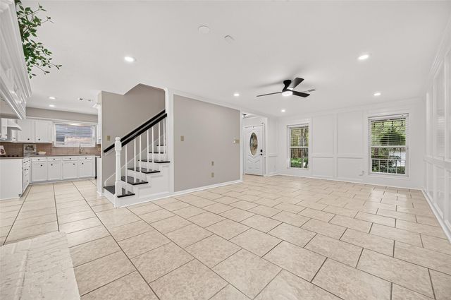 16 Mayfair Grove Court, The Woodlands, TX 77381