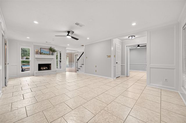16 Mayfair Grove Court, The Woodlands, TX 77381