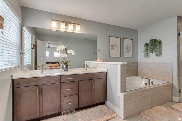 52 E GOLDEN PRIVET DR, Draper, UT 84020