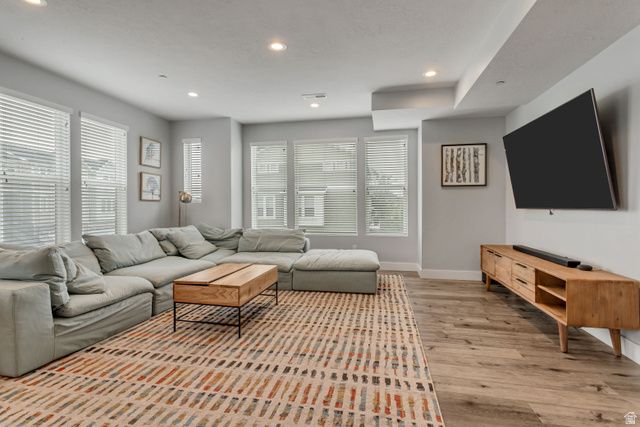 52 E GOLDEN PRIVET DR, Draper, UT 84020