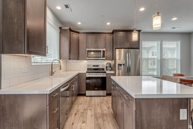 52 E GOLDEN PRIVET DR, Draper, UT 84020