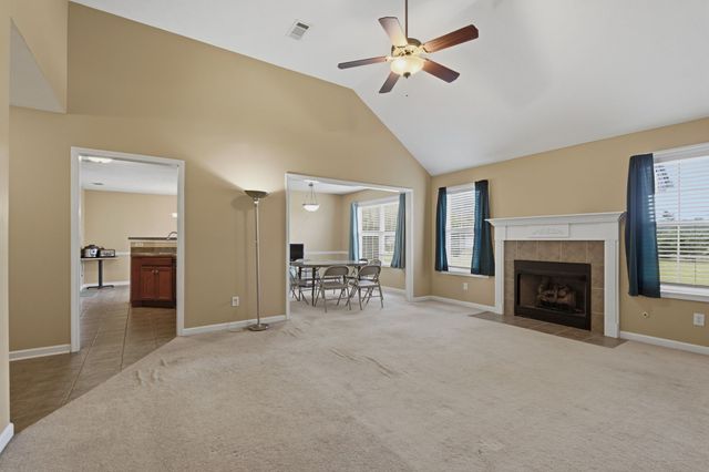 7103 Castile Dr, Smyrna, TN 37167