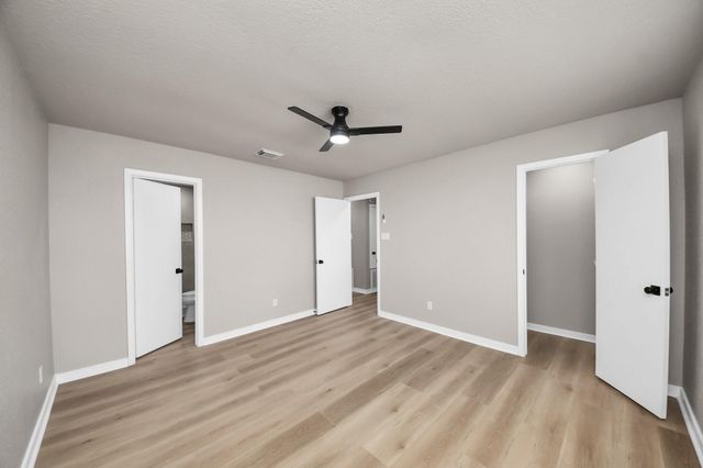 7023 Maczali Drive, Houston, TX 77489
