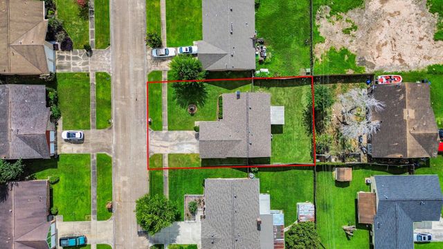 7023 Maczali Drive, Houston, TX 77489