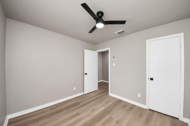 7023 Maczali Drive, Houston, TX 77489