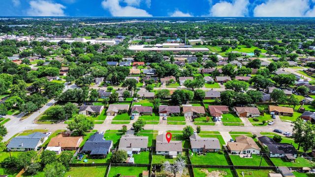 7023 Maczali Drive, Houston, TX 77489