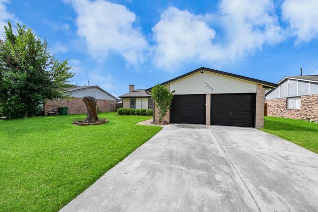 7023 Maczali Drive, Houston, TX 77489
