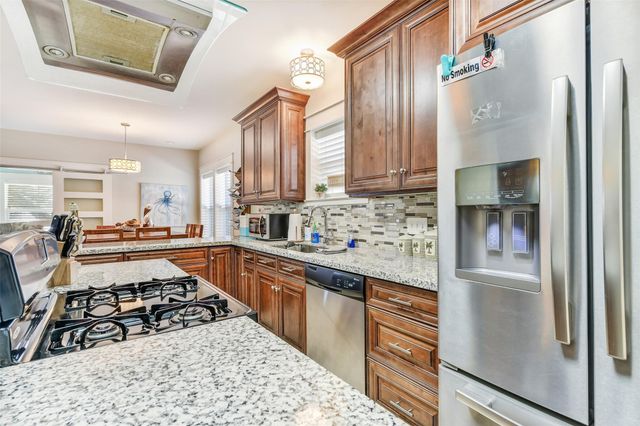 3807 Avenue R, Galveston, TX 77550