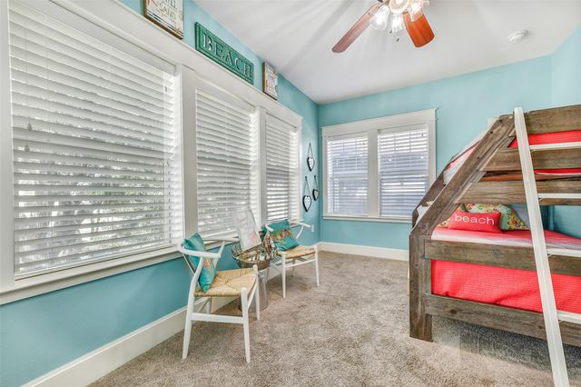 3807 Avenue R, Galveston, TX 77550