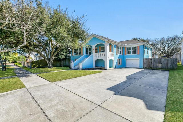 3807 Avenue R, Galveston, TX 77550