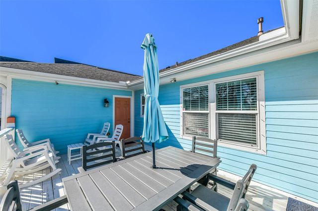 3807 Avenue R, Galveston, TX 77550