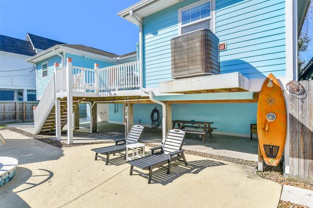 3807 Avenue R, Galveston, TX 77550